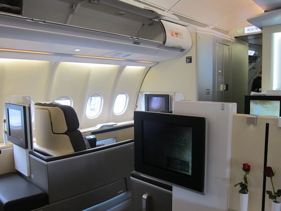 Lufthansa_First_Class_A33009