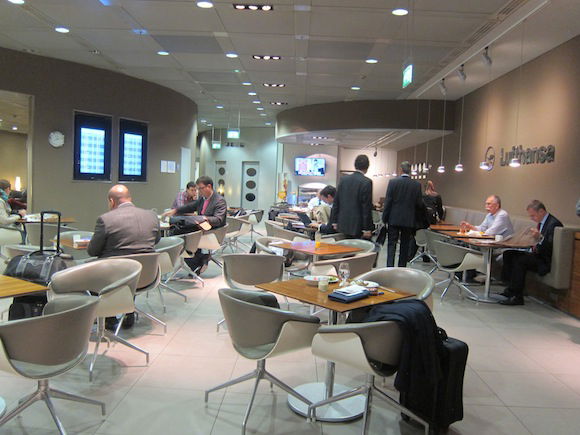 Munich_Lufthansa_Senator_Lounge03