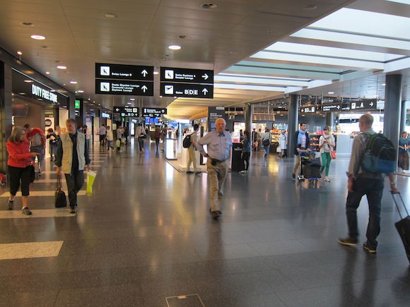 Swiss_Lounge_Zurich_Airport07