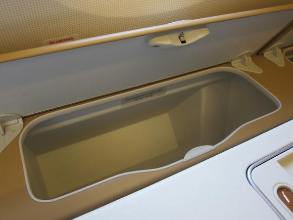 Thai_Airways_First_Class_A38018