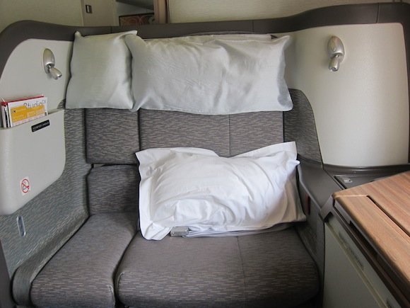 Cathay_Pacific_777_First_Class02