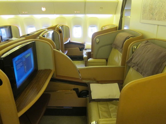 Singapore_Airlines_777_First_Class01