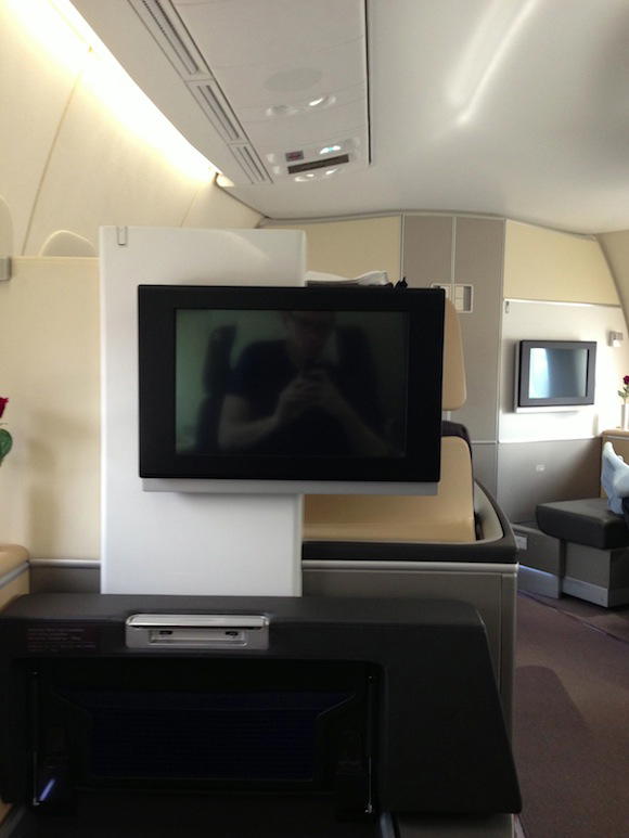 Lufthansa_7478_First_Class06