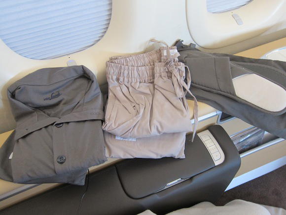 Lufthansa_7478_First_Class11