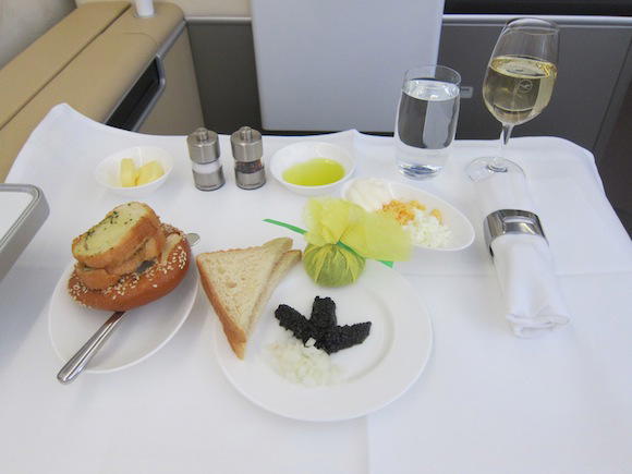 Lufthansa_7478_First_Class26