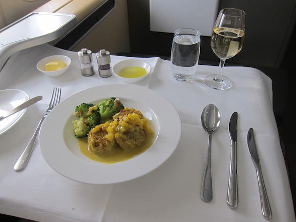 Lufthansa_7478_First_Class30