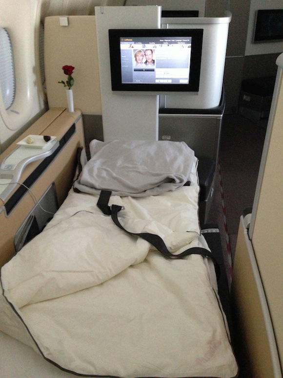 Lufthansa_7478_First_Class40
