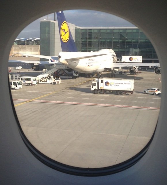 Lufthansa_First_Class_A38044