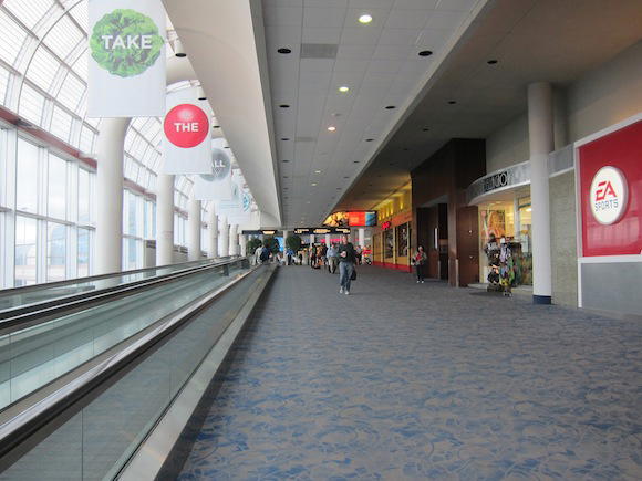 US_Airways_Club_Charlotte01