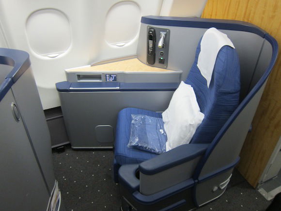 US_Airways_Envoy_Suite2