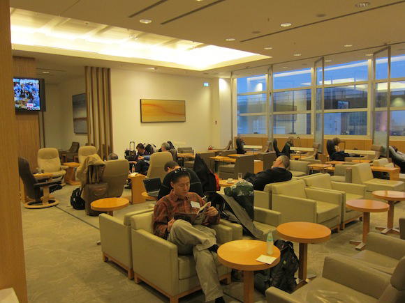 Japan-Airlines-Lounge-Frankfurt-09