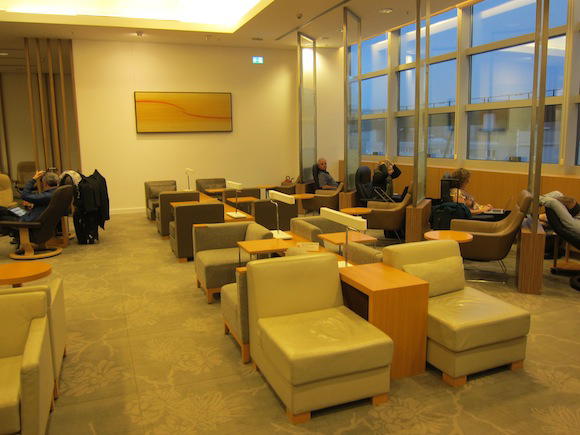 Japan-Airlines-Lounge-Frankfurt-10