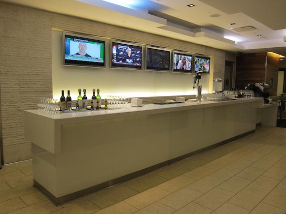 OneWorld-Business-Lounge-LAX-03