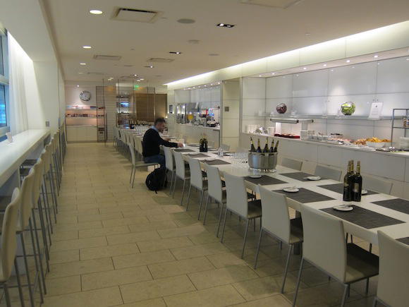 OneWorld-Business-Lounge-LAX-11