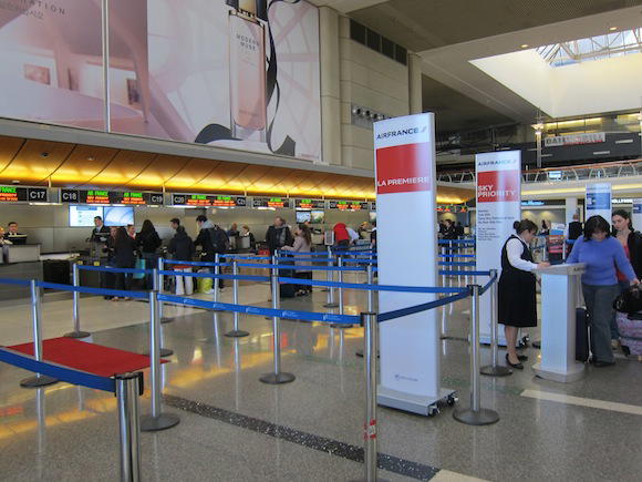 OneWorld-First-Lounge-LAX-05