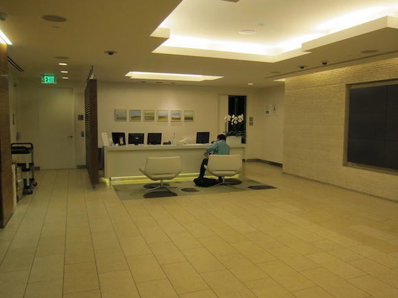 OneWorld-First-Lounge-LAX-10