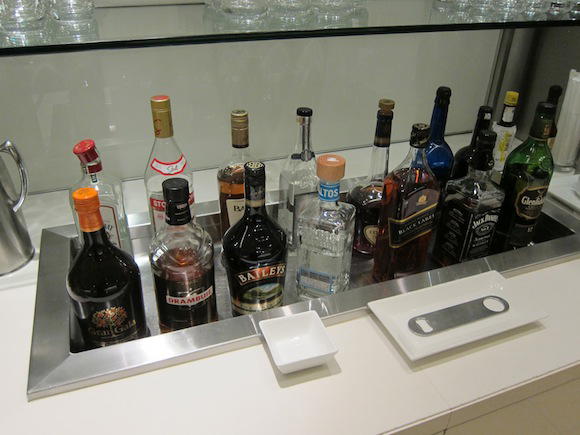 OneWorld-First-Lounge-LAX-31