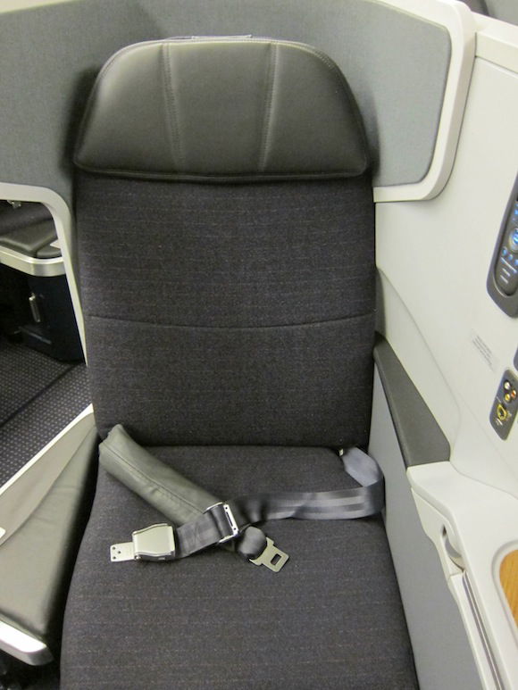 American-Business-Class-777-06