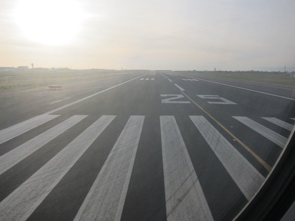 Lining up on runway 25