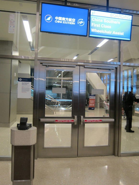 China-Southern-A380-First-Class-05
