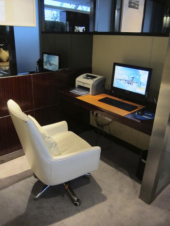 China-Southern-Lounge-Guangzhou-20