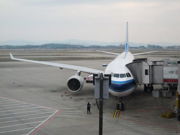 China-Southern-Lounge-Guangzhou-37