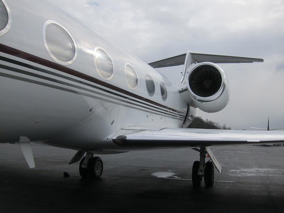 Side of Gulfstream IV