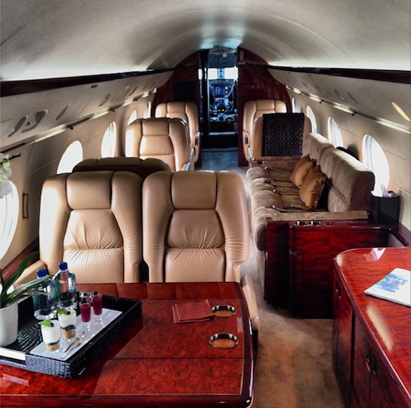 Gulfstream-IV-1