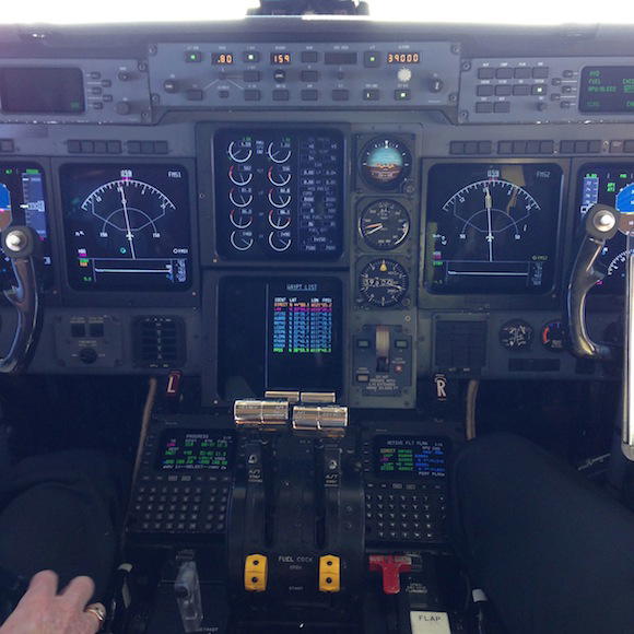 Flight deck on Gulfstream IV