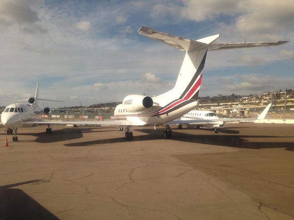 San Diego Airport private jet area