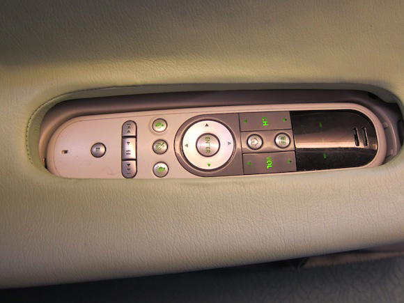 Korean-Air-777-First-Class-11