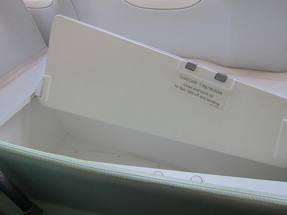 Korean-Air-777-First-Class-13