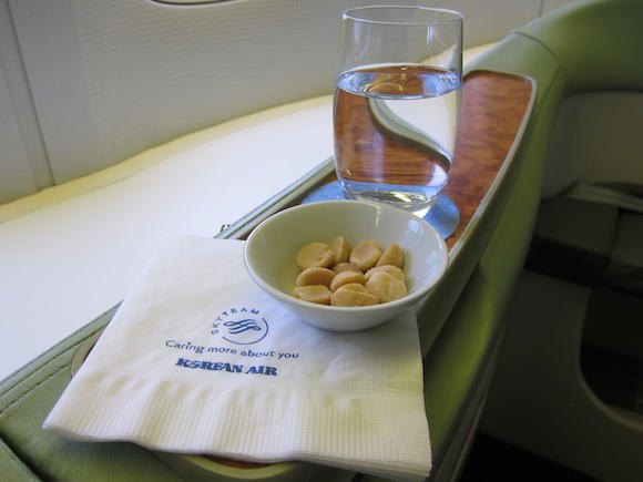 Korean-Air-777-First-Class-14
