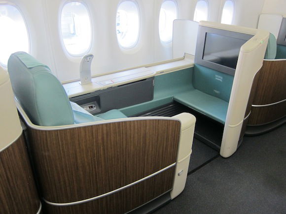 Korean-Air-A380-First-Class-001