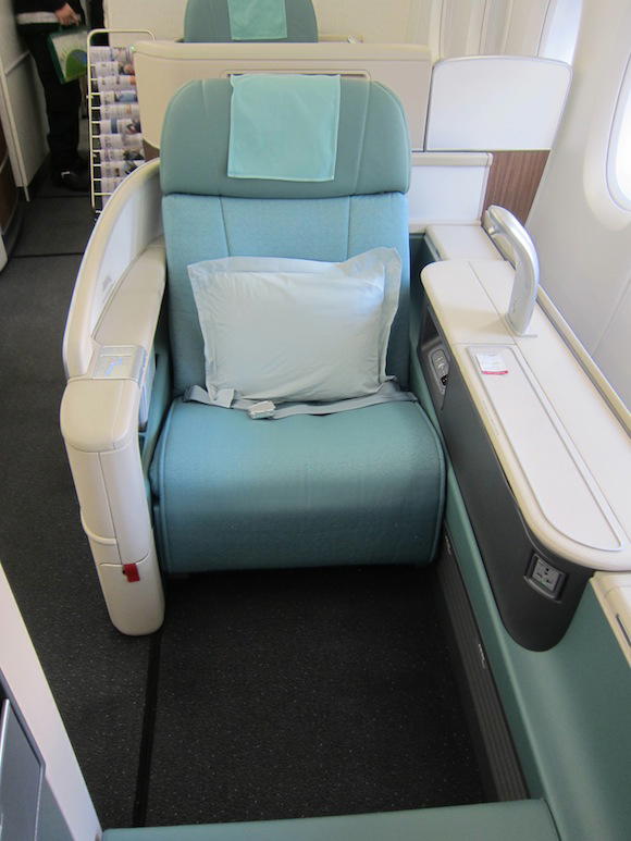 Korean-Air-A380-First-Class-003
