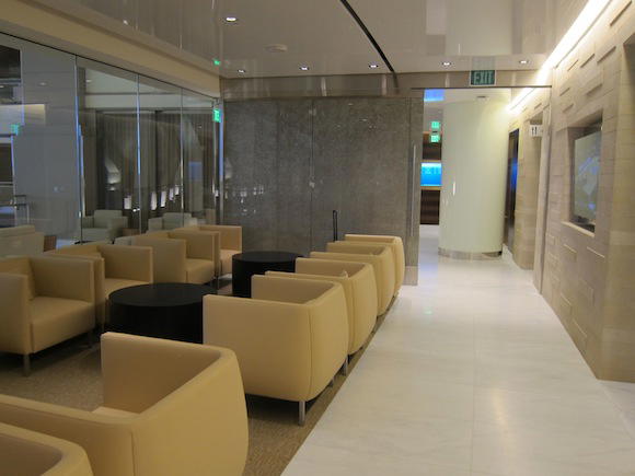 Korean-Air-Lounge-LAX-05