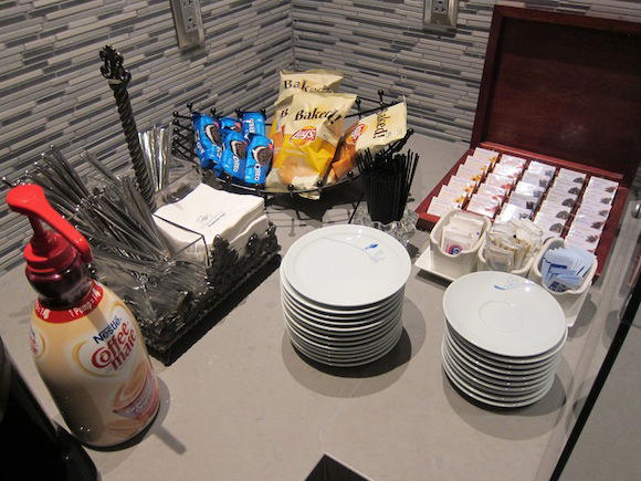 Korean-Air-Lounge-LAX-15