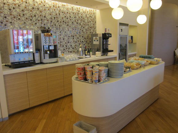 Korean-Air-Lounge-Tokyo-Narita-24