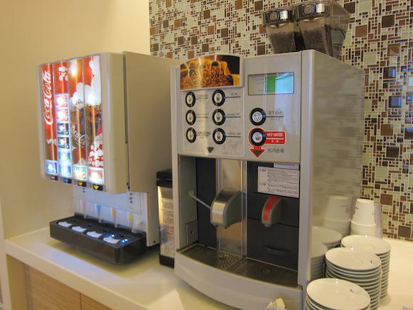 Korean-Air-Lounge-Tokyo-Narita-28