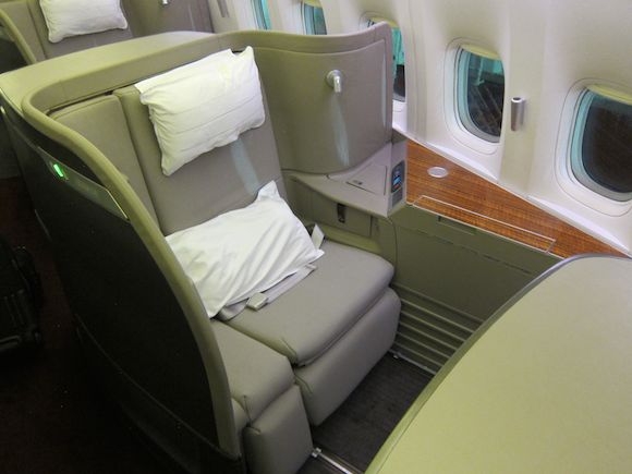 Cathay-Pacific-First-Class-10