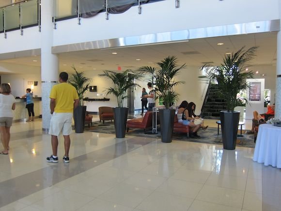 Sheraton-Miami-Airport-03