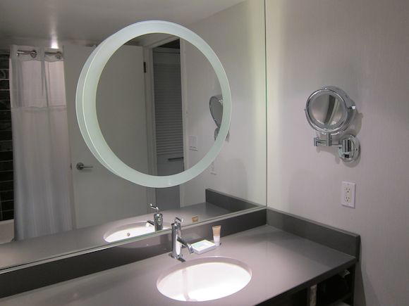 Hyatt-Regency-Vancouver-25