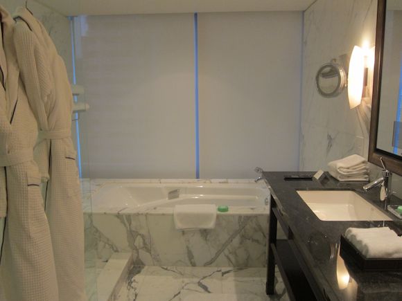 Shangri-La-Vancouver-38
