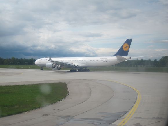 Lufthansa-First-Class-330-05