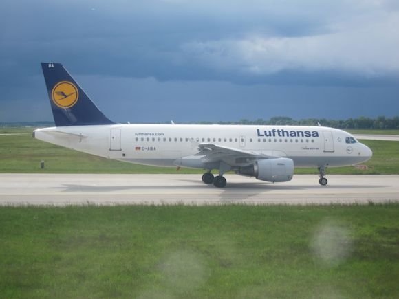 Lufthansa-First-Class-330-06
