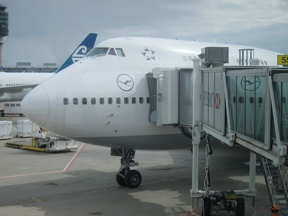 Lufthansa-First-Class-747-10