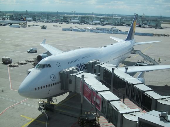 Lufthansa-First-Class-747-71