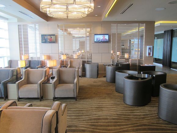 Plaza-Premium-Lounge-Vancouver-12