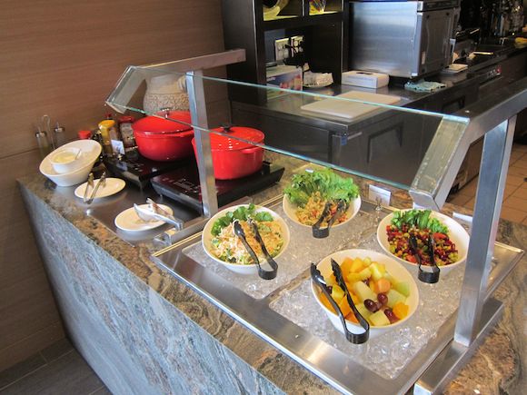Plaza-Premium-Lounge-Vancouver-27