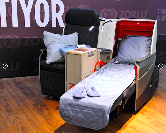 Turkish-Airlines-Business-Class-Bedding-1